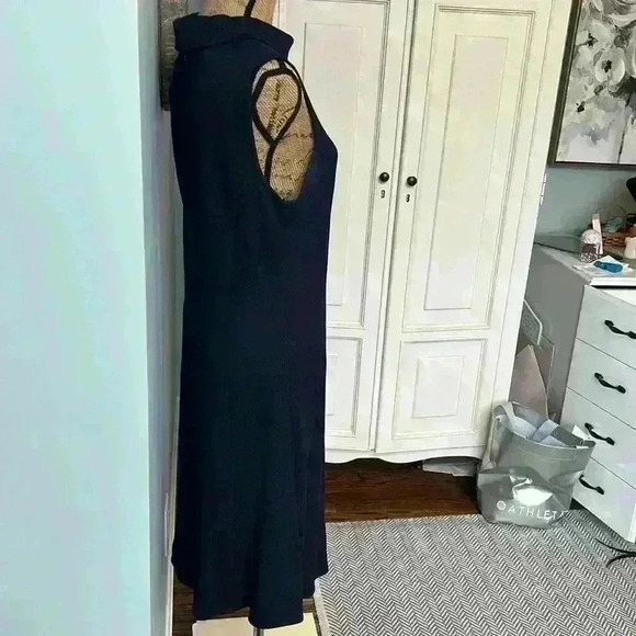 Timeless St. John Collection Navy size 12 dress - Picture 2 of 5